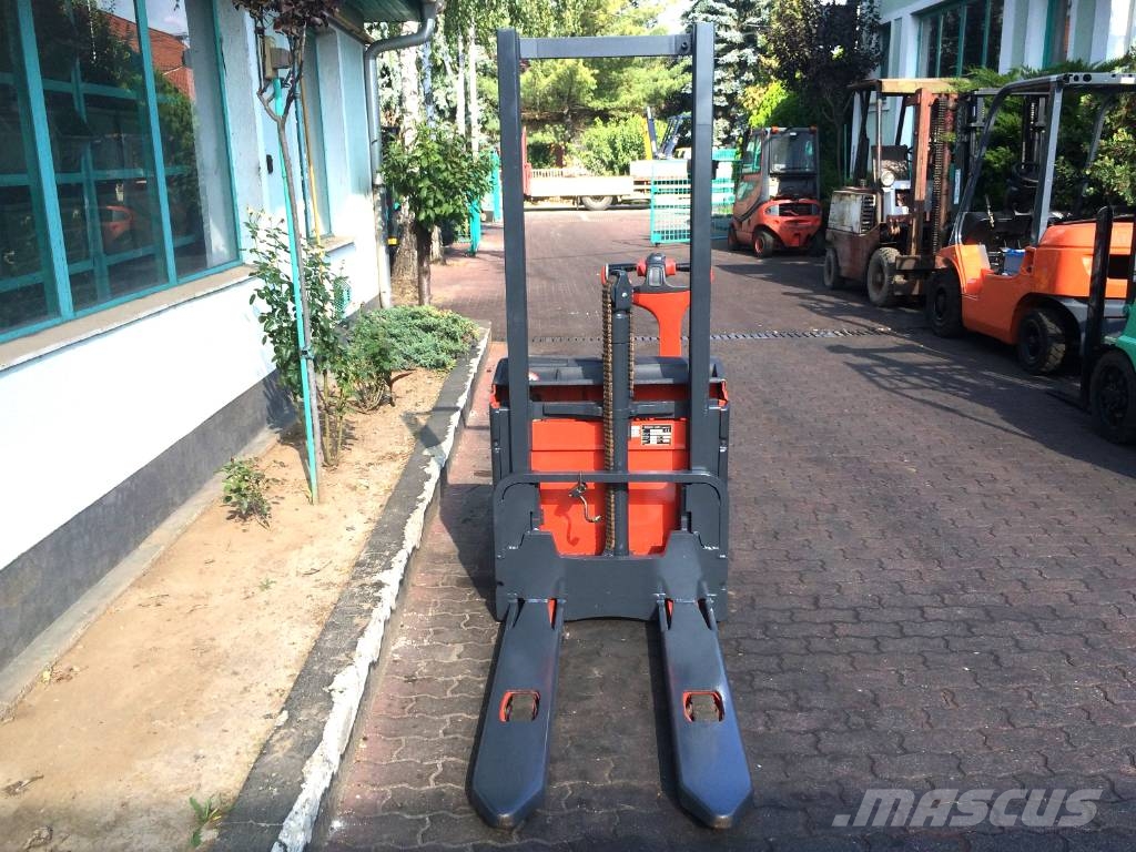 Linde L12 /379/ FORKS WIDE (680/1150) V-2713 OB Ručni paletariRučni paletni viličari