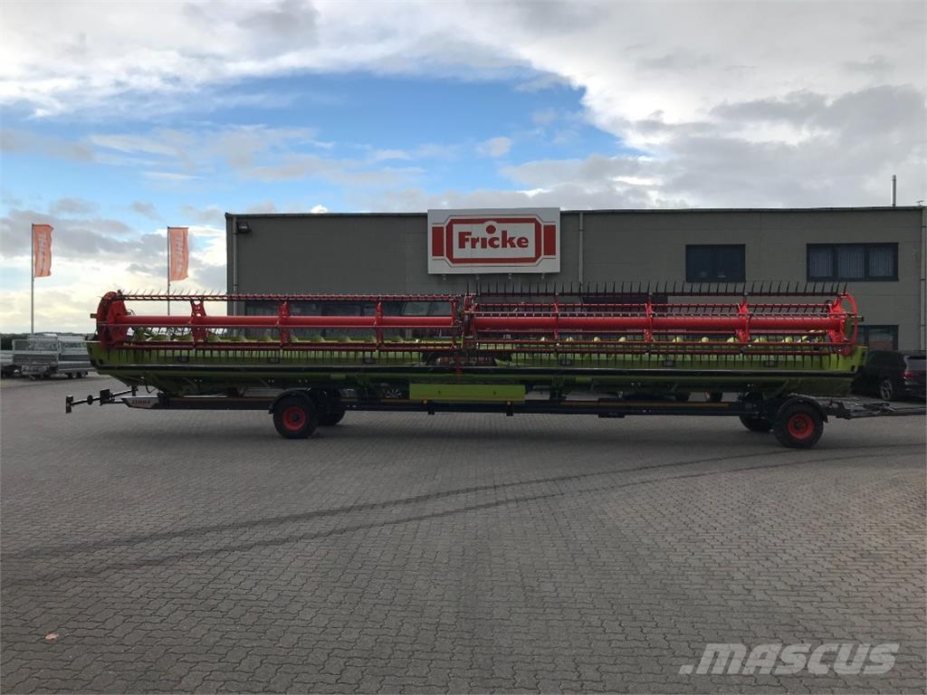 CLAAS Convio 1380 *mit Transportwagen ماكينات زراعية - غير ذلك