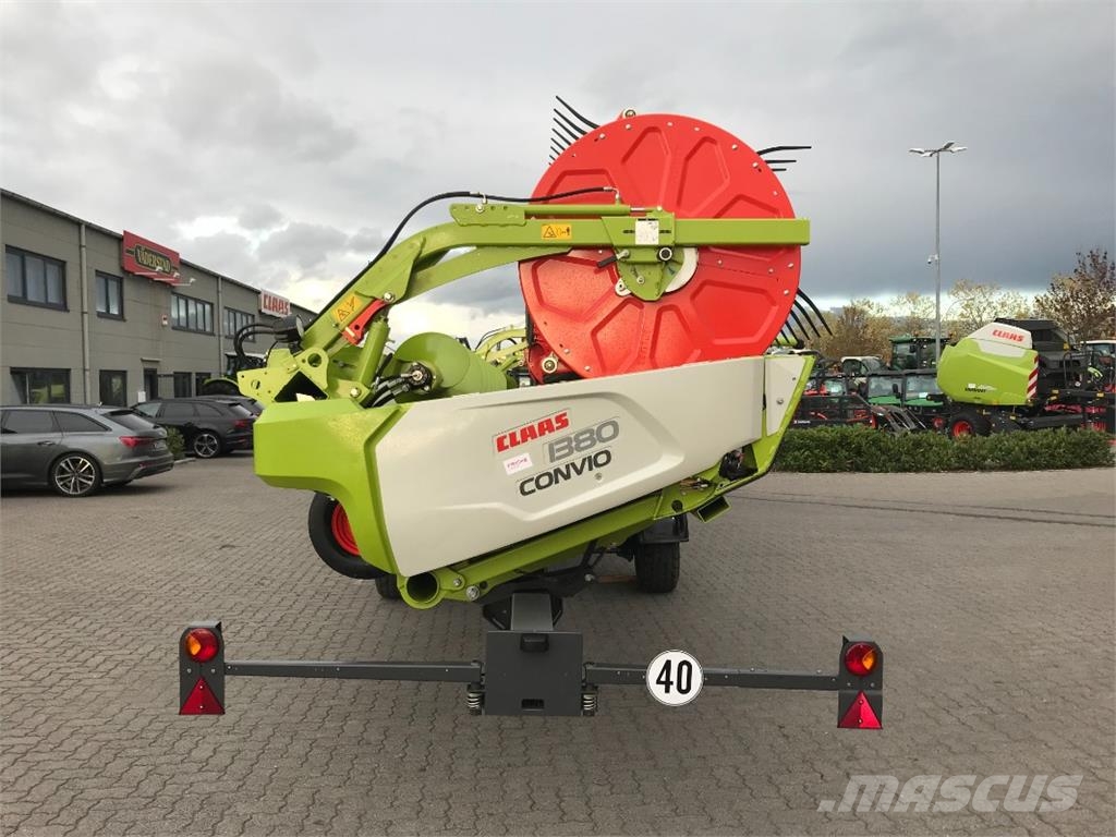 CLAAS Convio 1380 *mit Transportwagen ماكينات زراعية - غير ذلك