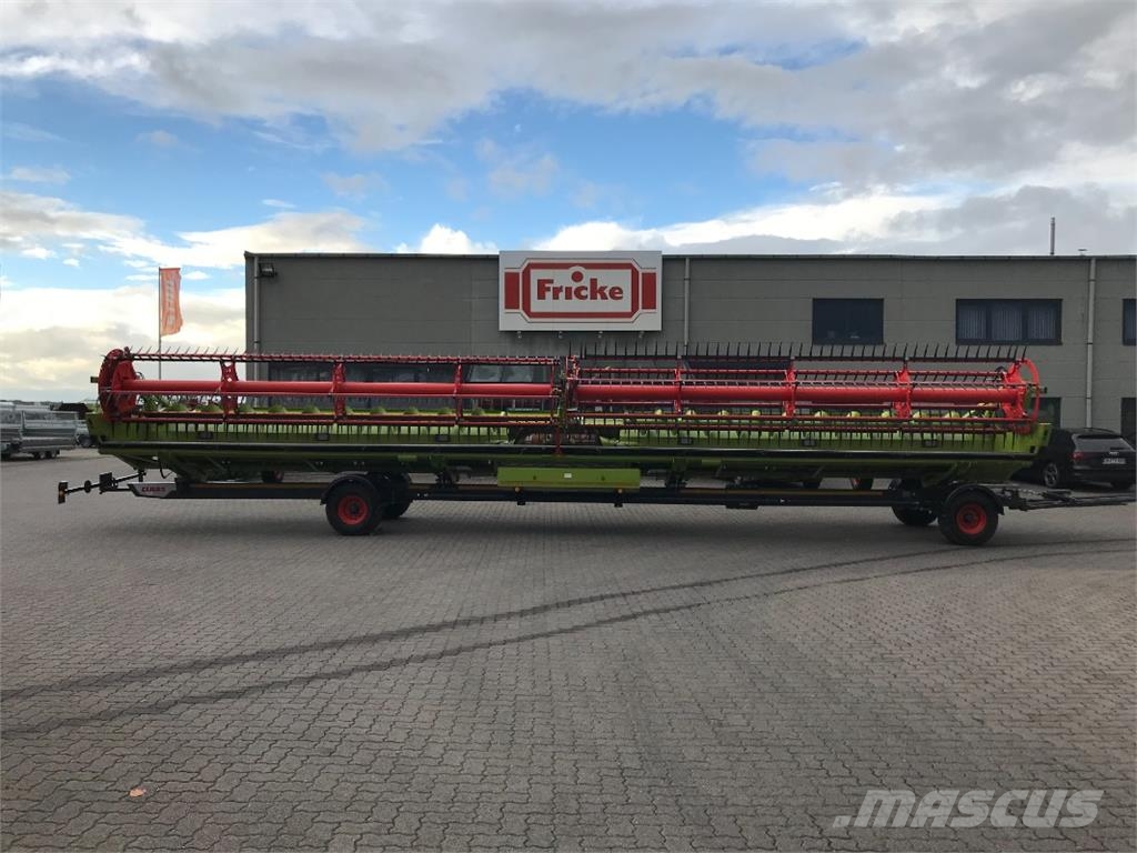 CLAAS Convio 1380 *mit Transportwagen ماكينات زراعية - غير ذلك