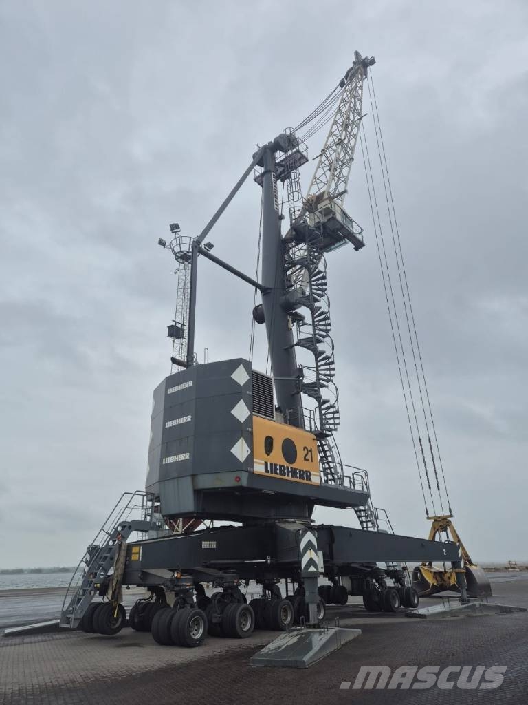 Liebherr LHM280 Hafenkrane