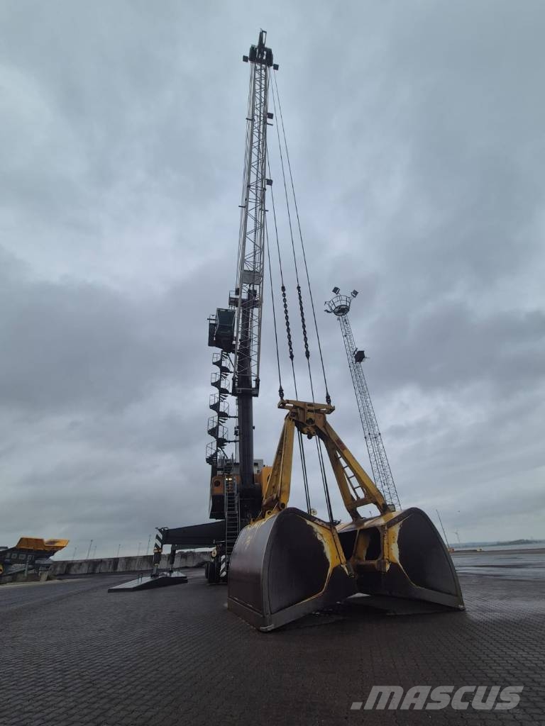 Liebherr LHM280 Hafenkrane