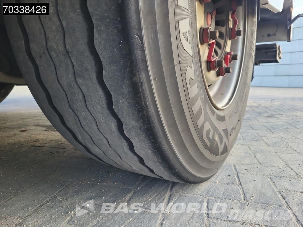 Heiwo HZO 39 3 axles Tailgate 250x260cm Semi-remorci cu temperatura controlata