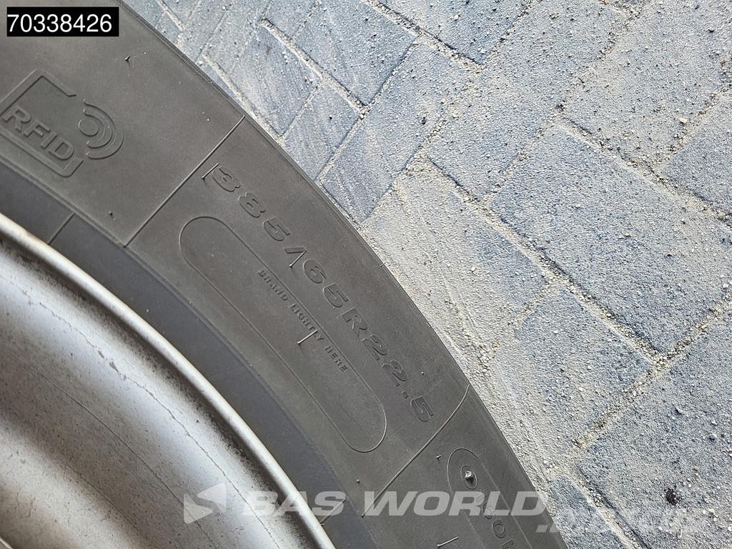 Heiwo HZO 39 3 axles Tailgate 250x260cm Semi-remorci cu temperatura controlata