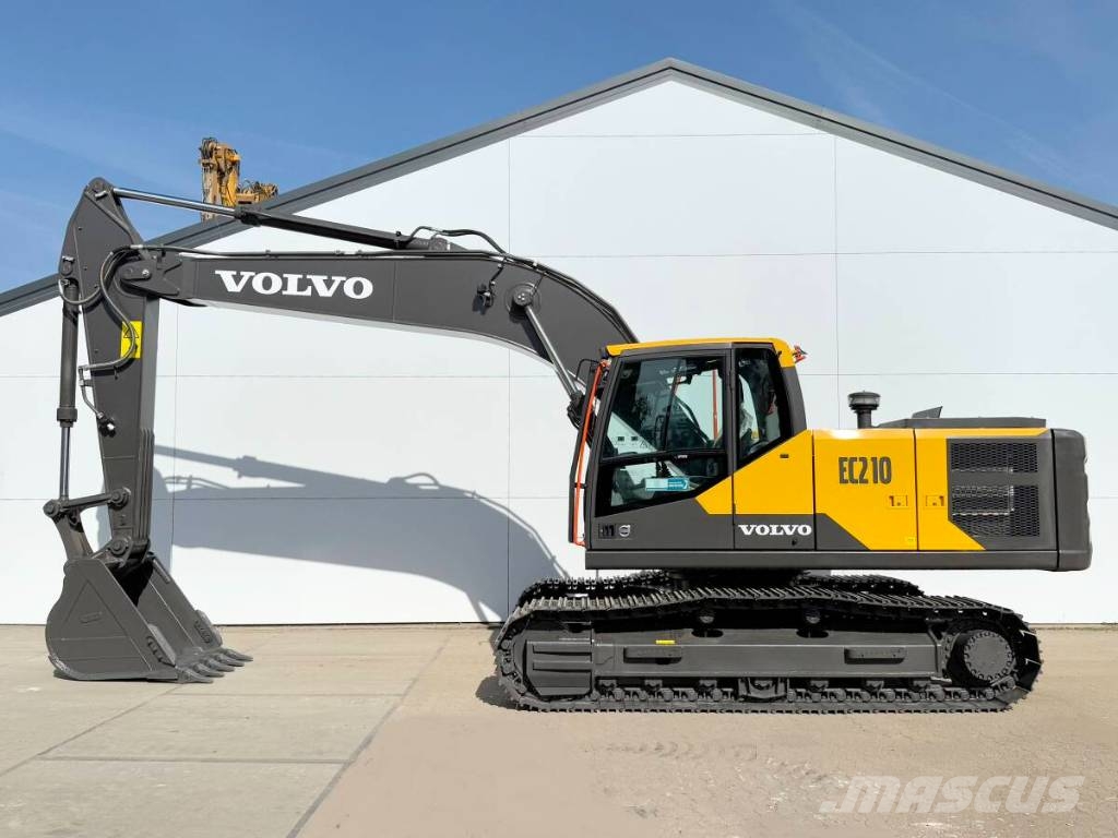 Volvo EC 210 Гусеничні екскаватори