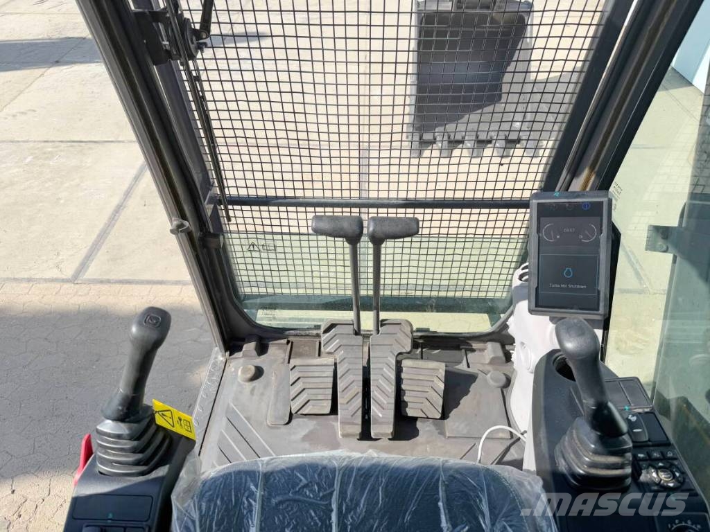 Volvo EC 210 Гусеничні екскаватори