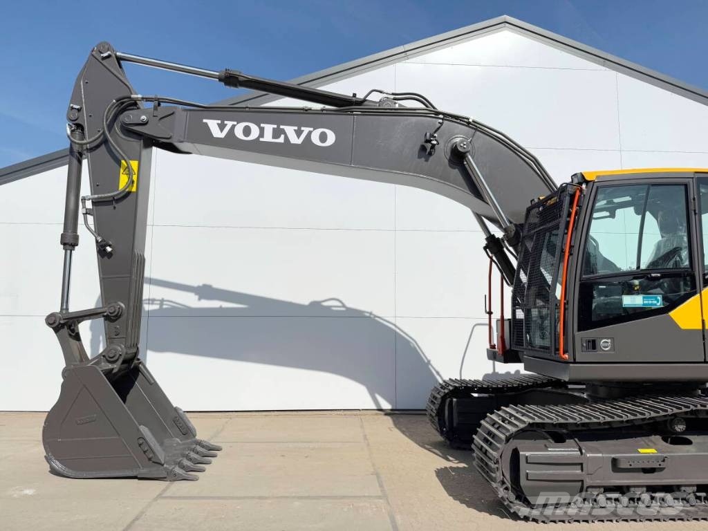 Volvo EC 210 Гусеничні екскаватори