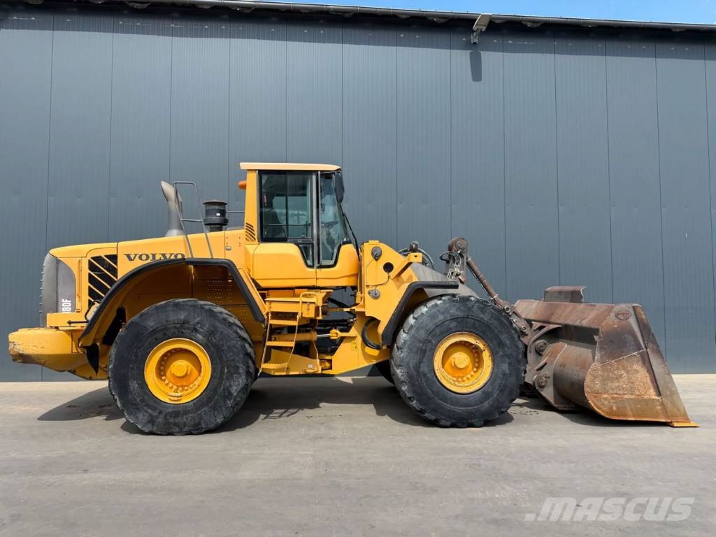Volvo L180F Chargeuse sur pneus