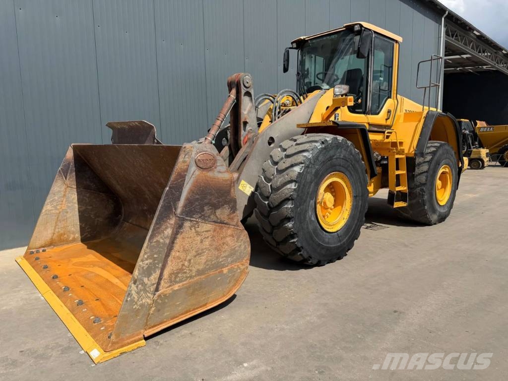 Volvo L180F Chargeuse sur pneus