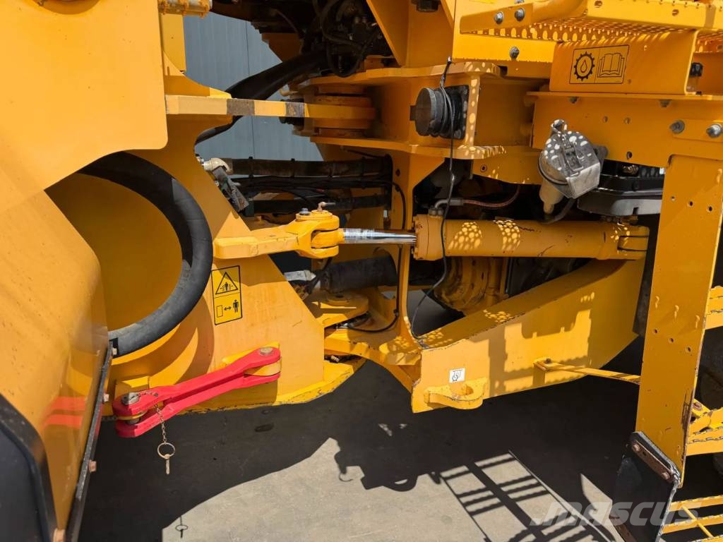 Volvo L180F Chargeuse sur pneus