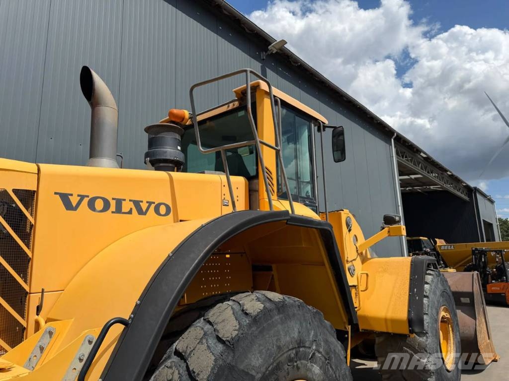 Volvo L180F Chargeuse sur pneus
