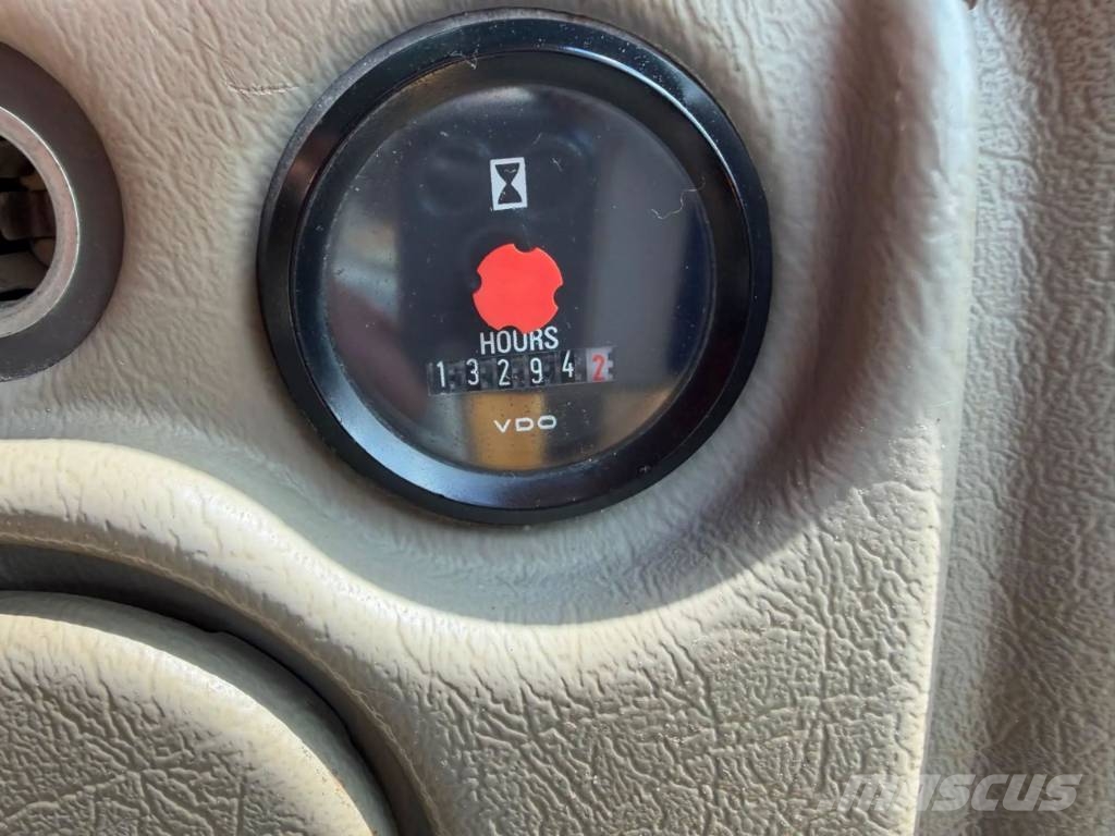 Volvo L180F Chargeuse sur pneus
