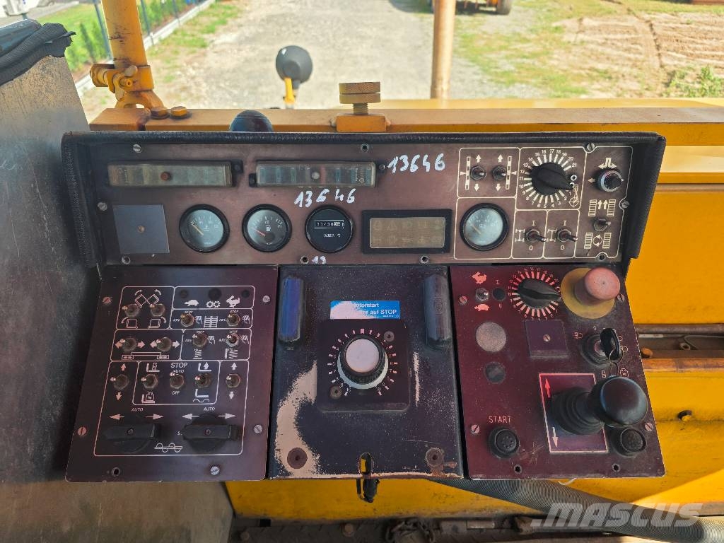 Dynapac F 141 C Asfaltni finišeri