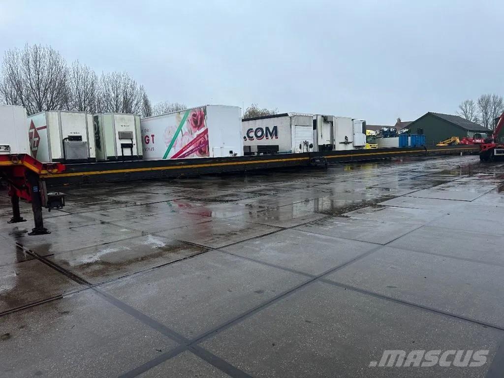 Goldhofer 4 AXLE STEERING - TRIPPLE EXTENDABLE - TOTAL 51 M Low loader-semi-trailers