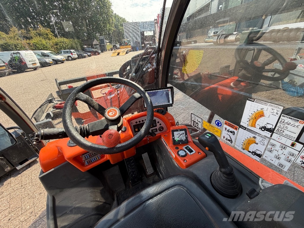Ausa T 144 H 伸縮臂操作車