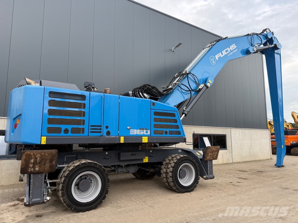 Fuchs MHL 360 F Waste / industry handlers