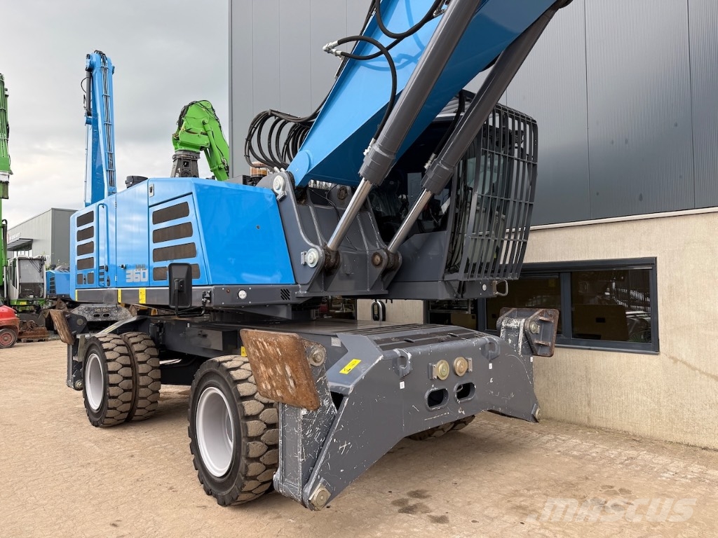 Fuchs MHL 360 F Waste / industry handlers