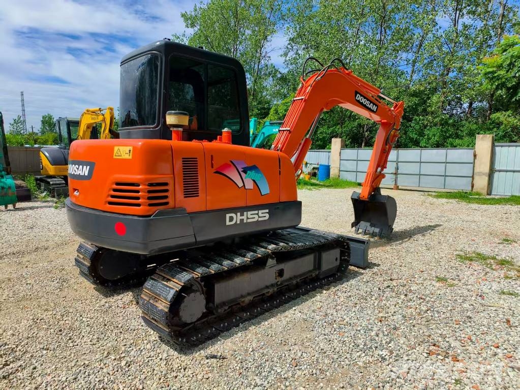 Doonan DH55 حفارات صغيرة أقل من 7 طن (حفارات صغيرة)