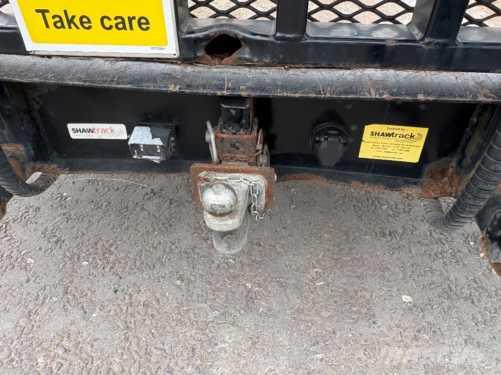 Iveco 72C 18 H/P Camiones portamaquinaria