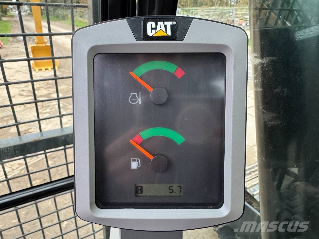 CAT 320D3 GC - 16 Meter Long Reach / New / Unused Excavadoras de largo alcance