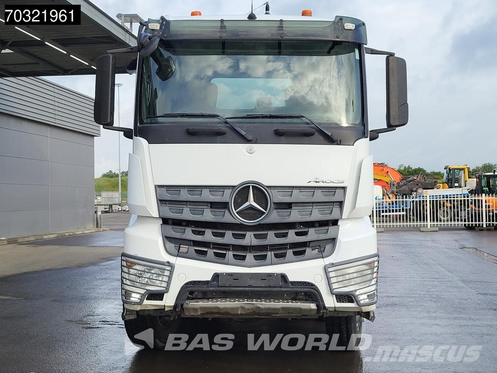 Mercedes-Benz Arocs 3243 8X4 11m3 2-way tipper steelsuspension B 自卸式货车