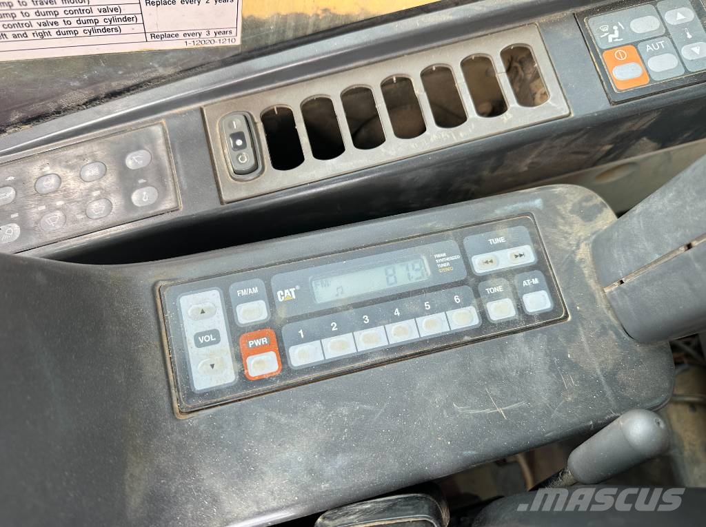 Morooka MST2200 VD Tracked dumpers