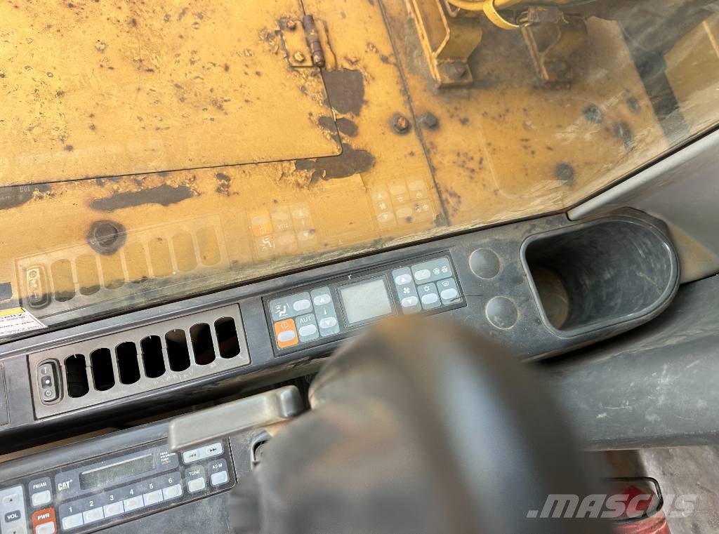 Morooka MST2200 VD Tracked dumpers