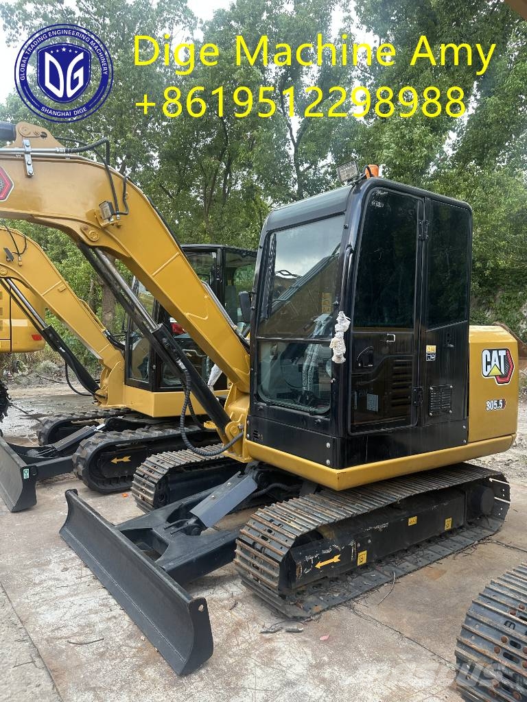 CAT 305.5 小型挖掘机