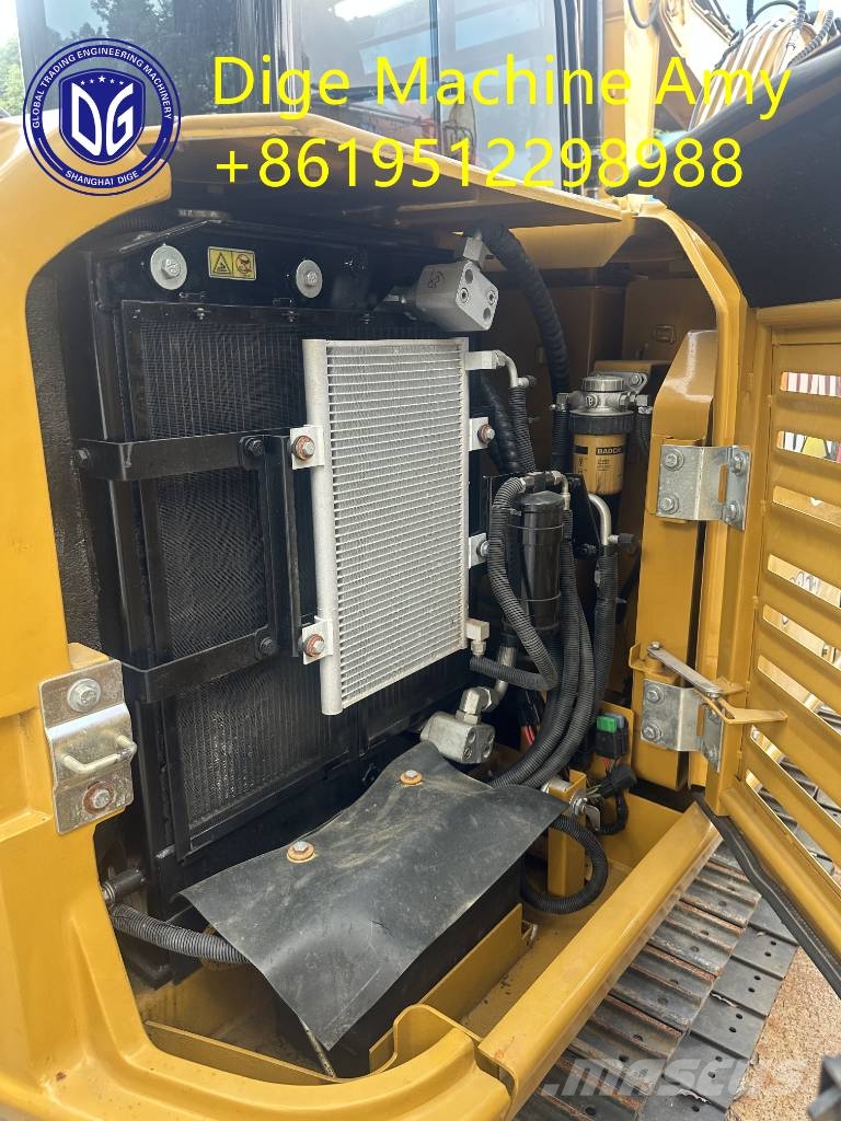 CAT 305.5 小型挖掘机
