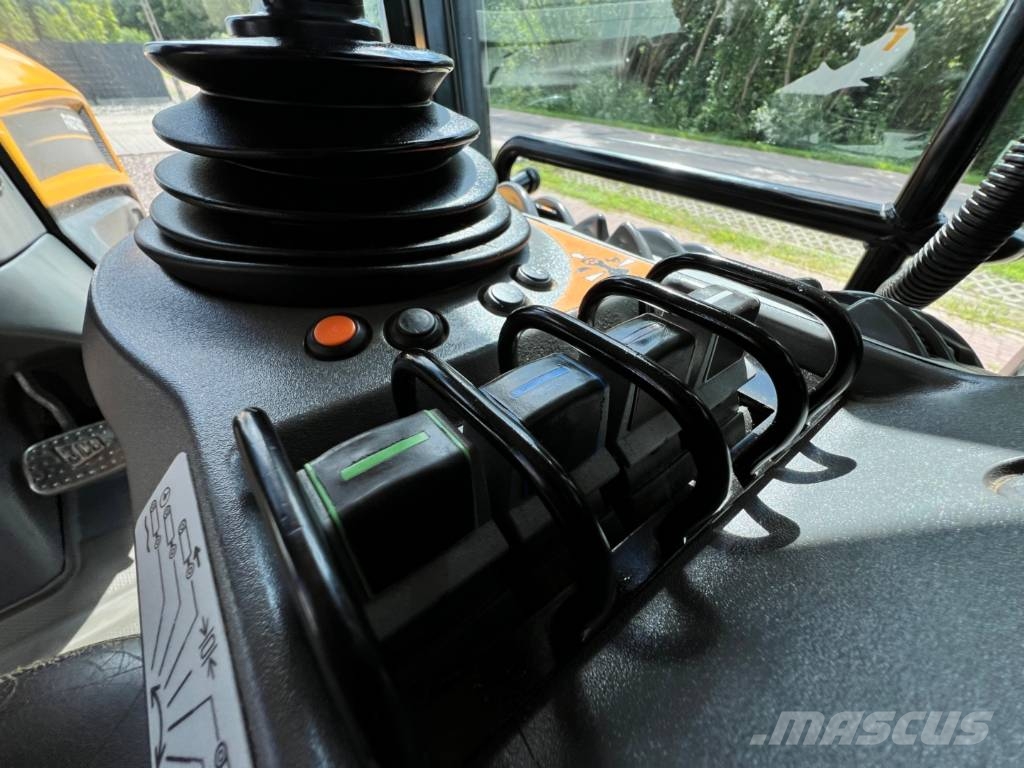 JCB Fastrac 4220 Ciągniki rolnicze