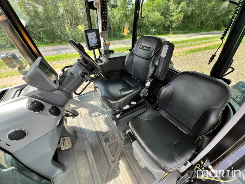 JCB Fastrac 4220 Ciągniki rolnicze