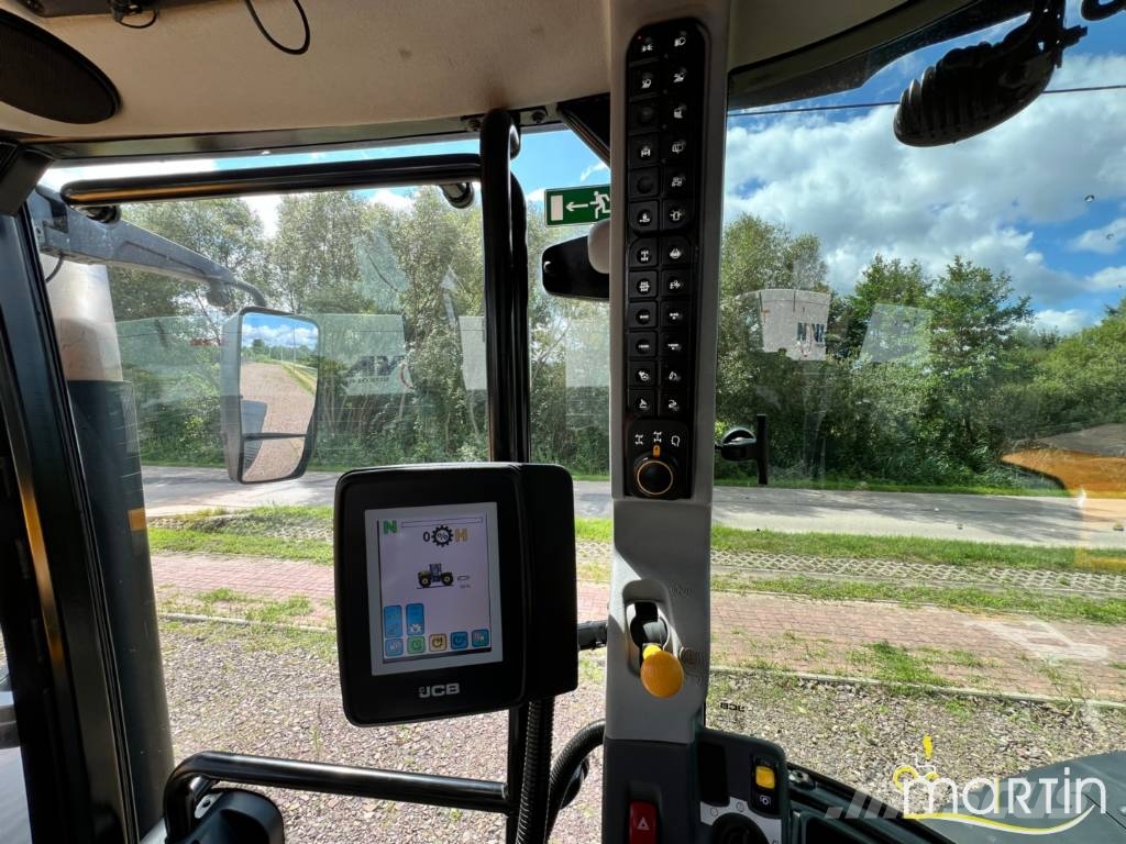 JCB Fastrac 4220 Ciągniki rolnicze