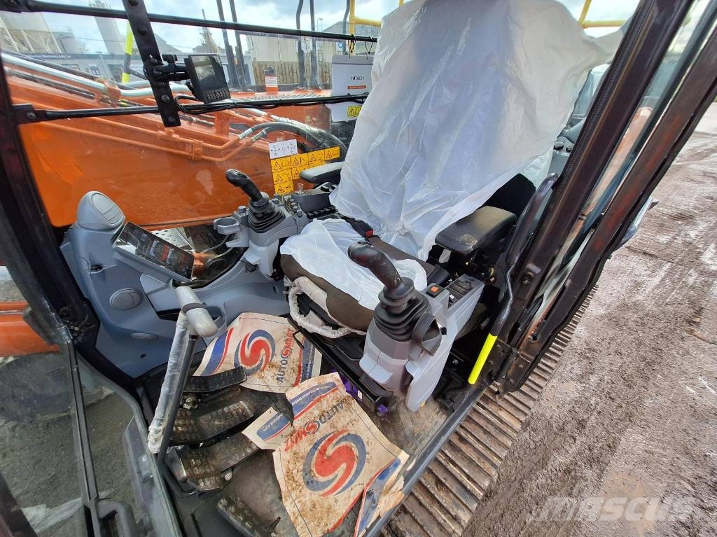 Hitachi ZX250LC-7-SLF Crawler excavators