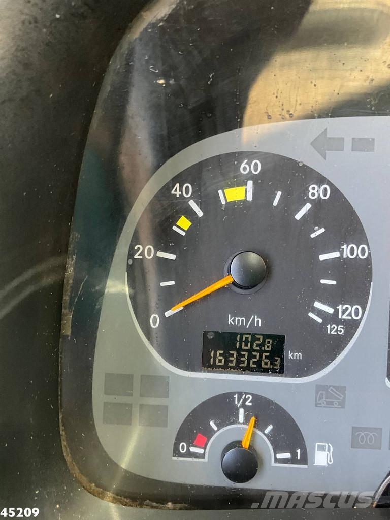 Mercedes-Benz Actros 3336 6x4 Euro 3 RSP Saugbagger 7m³ Paine-/imuautot