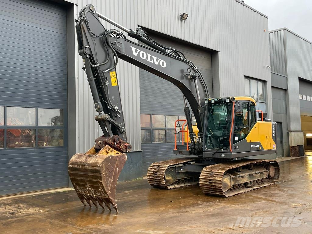 Volvo EC160ENL حفارات زحافة