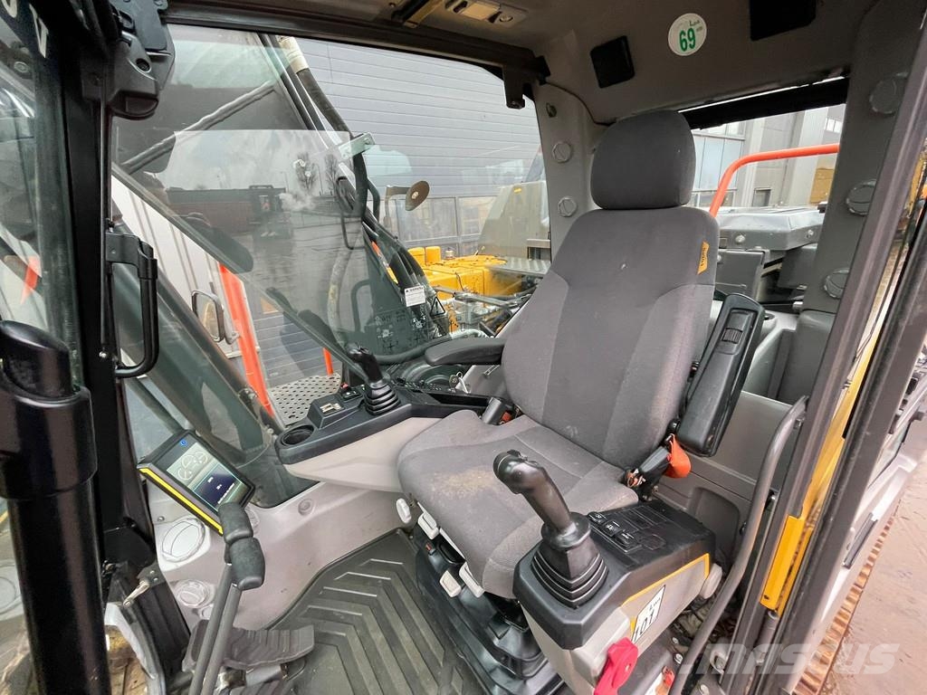 Volvo EC160ENL حفارات زحافة