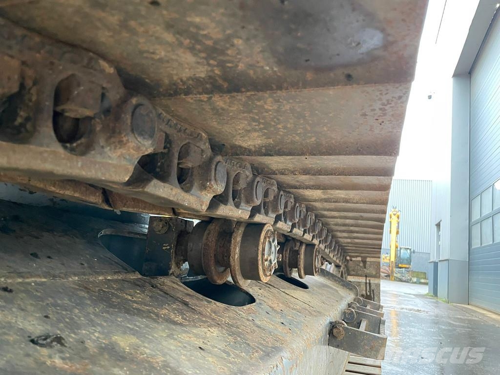 Volvo EC160ENL حفارات زحافة