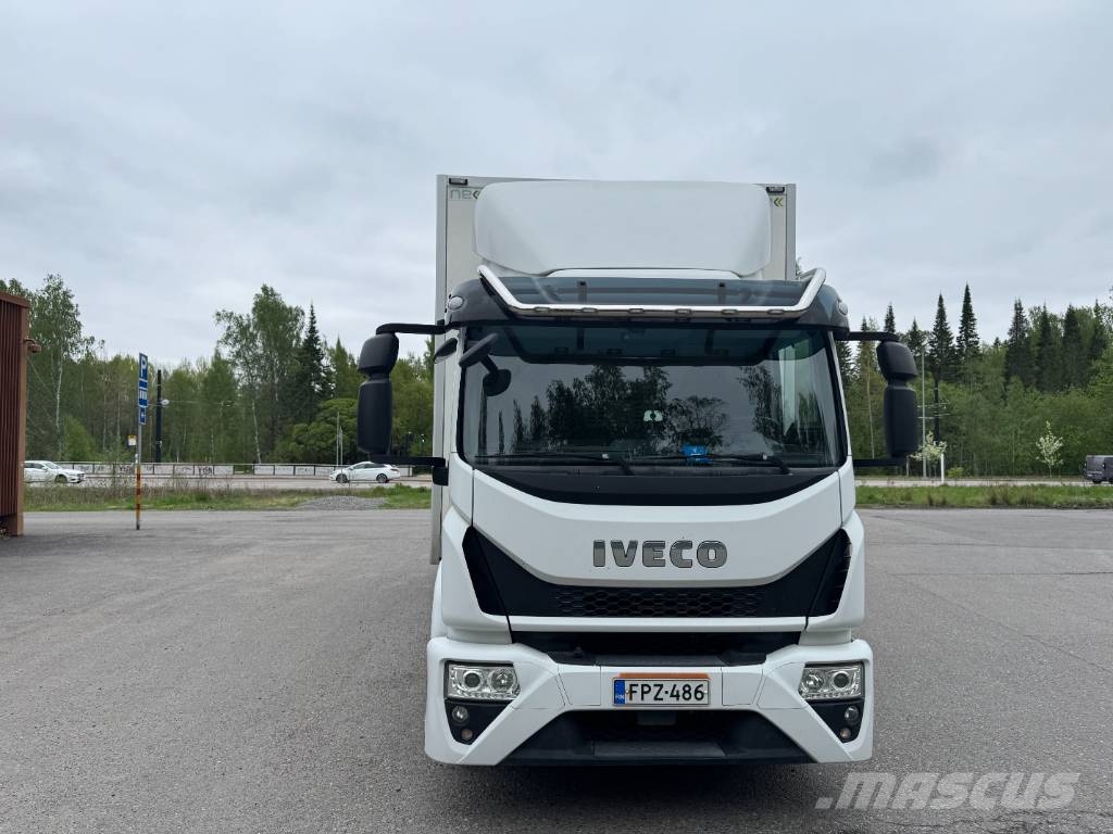 Iveco Eurocargo ML120E25 Camiones con caja de remolque