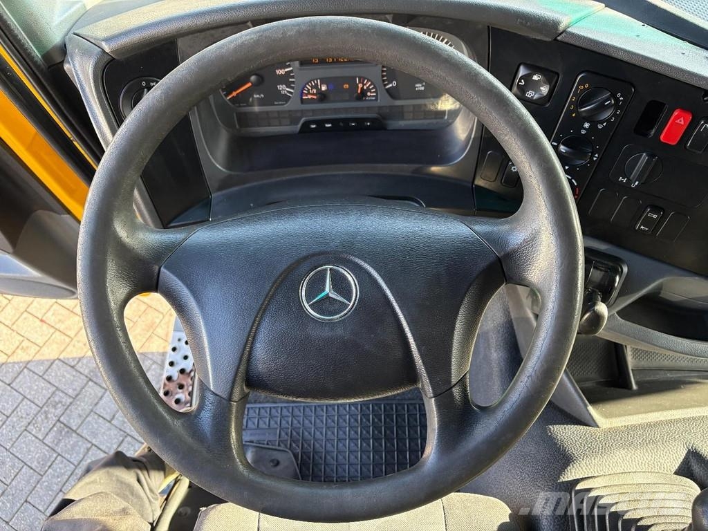 Mercedes-Benz Axor 1829 + LOADLIFT 3000 KG + MANUAL + BOX 7.74 M Camiones caja cerrada