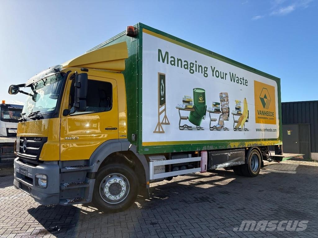 Mercedes-Benz Axor 1829 + LOADLIFT 3000 KG + MANUAL + BOX 7.74 M Camiones caja cerrada