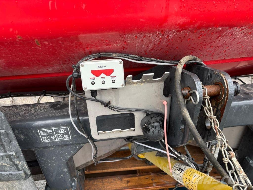 Kverneland Hl 3225 Ruiskulannoittimet