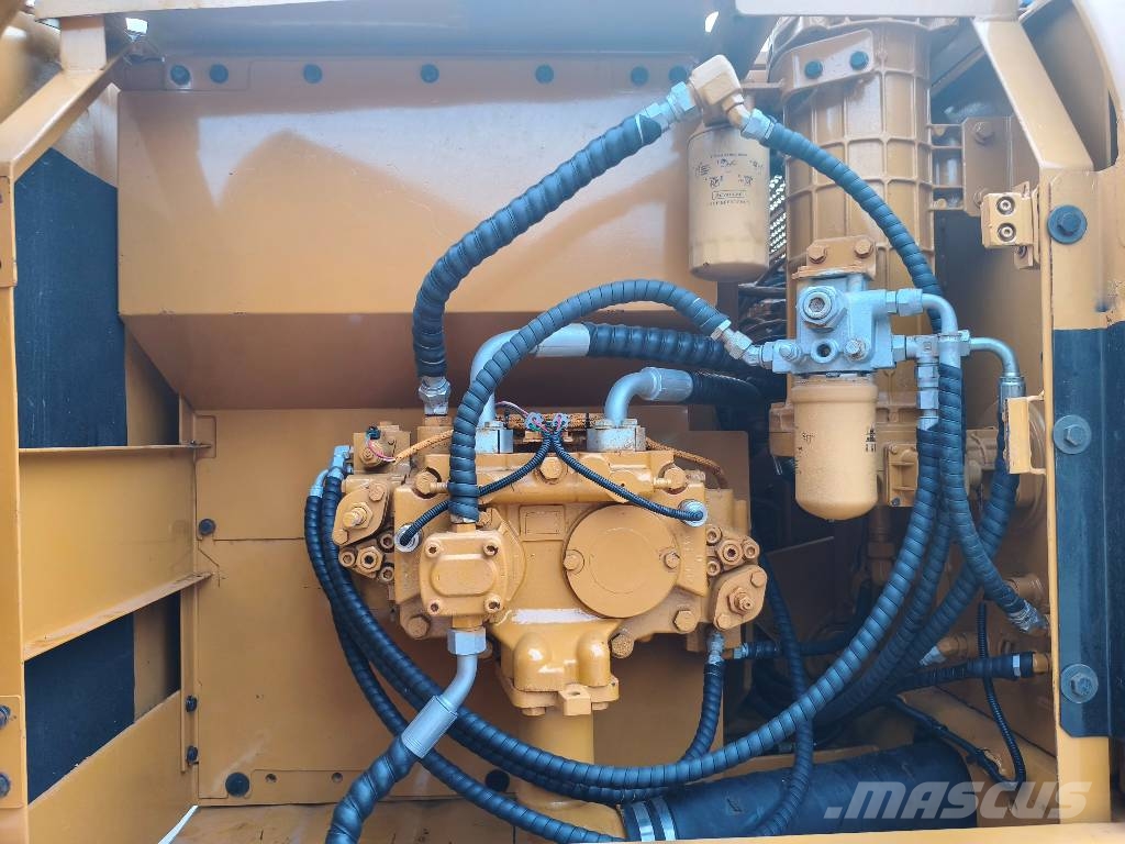 CAT 320 C L Bagri goseničarji