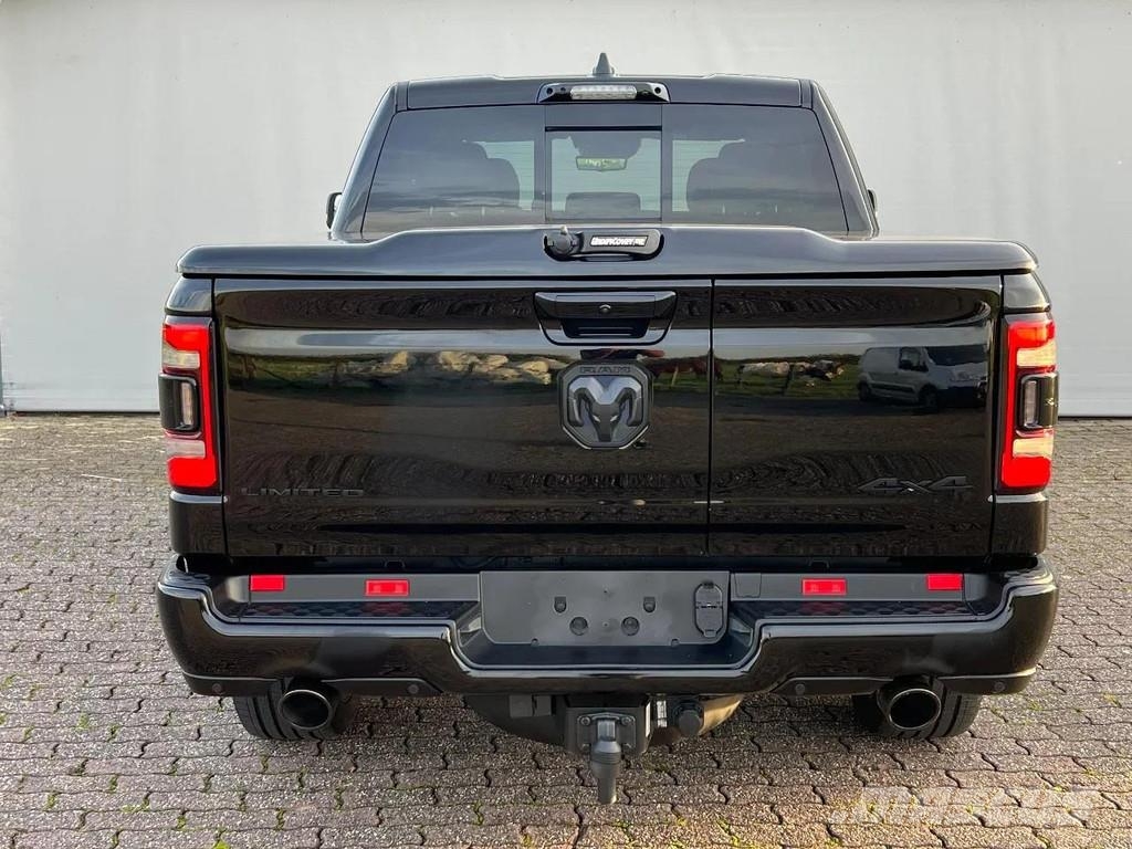 Dodge Ram 1500 5.7 HEMI V8 Night Edition | LIMITED | Luc Carros