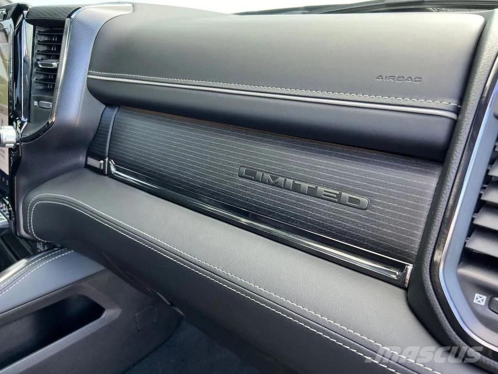Dodge Ram 1500 5.7 HEMI V8 Night Edition | LIMITED | Luc Carros