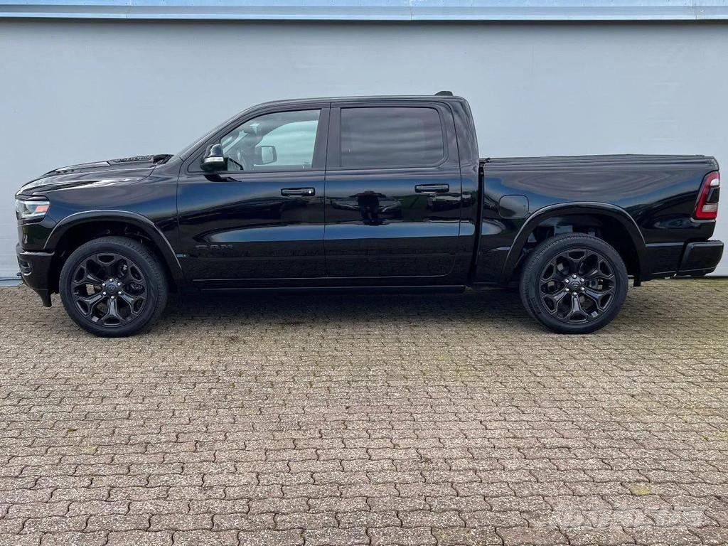 Dodge Ram 1500 5.7 HEMI V8 Night Edition | LIMITED | Luc Carros