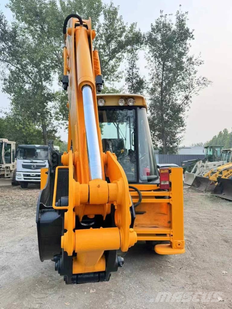 JCB 3 CX made in UK Rovokopači