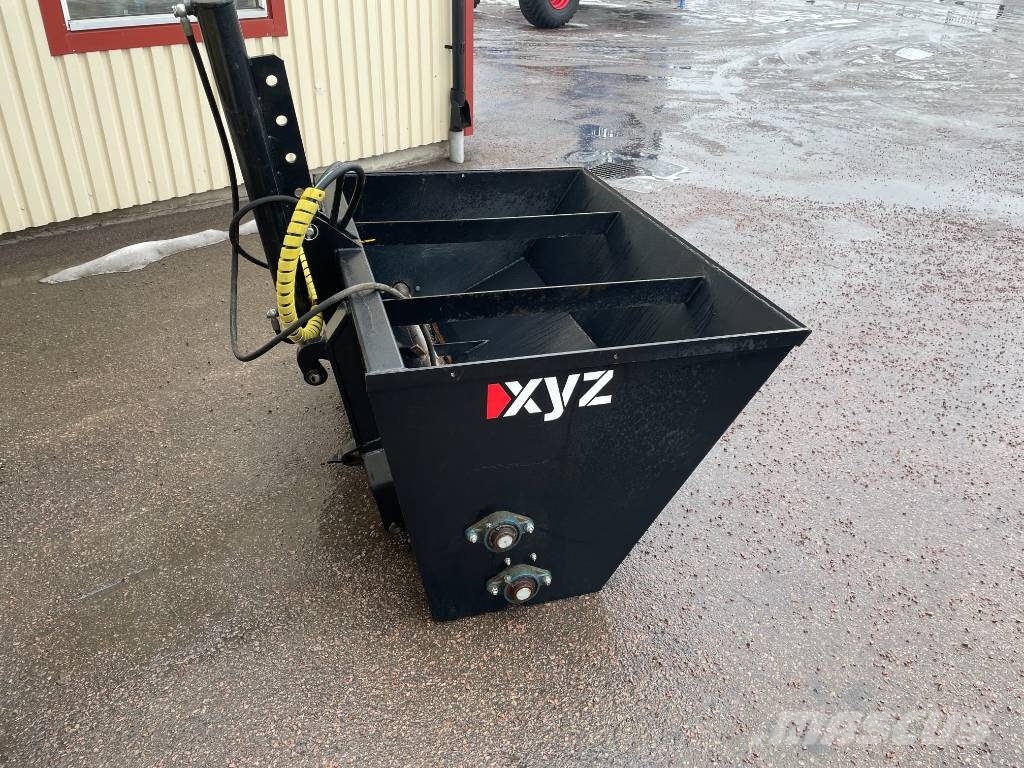 XYZ 870L Sandspridare Sand- und Salzstreuer