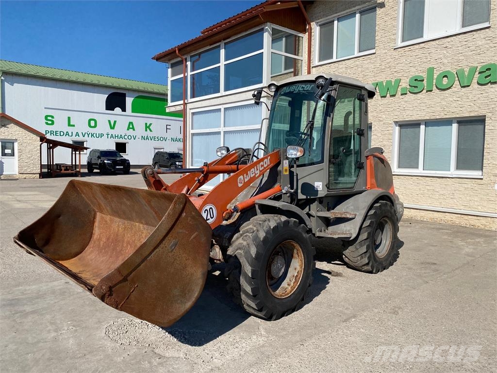 VIN 738 - WEYCOR AR440 Čelný kĺbový nakladač 4x4 VIN 7 Teleskopické kolesové nakladače