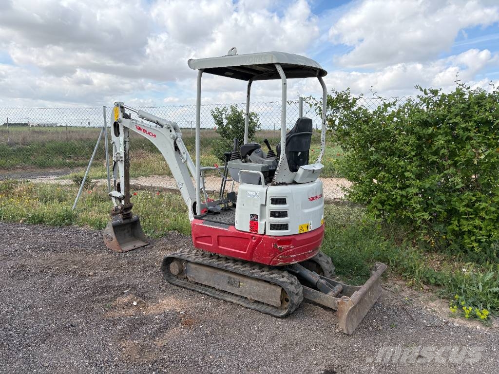 Takeuchi TB 215 R Mini excavatoare < 7t