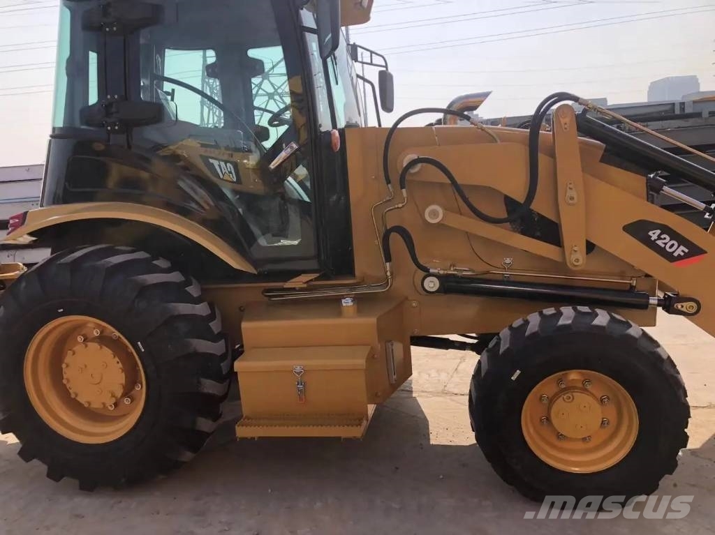 CAT 420 F Retrocargadoras